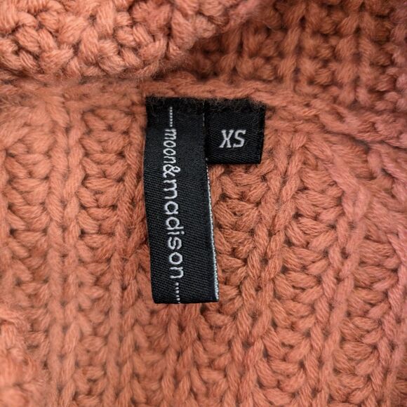 Moon & Madison Rib Knit Cowl Neck Rust Color Chunky Sweater - Picture 6 of 7